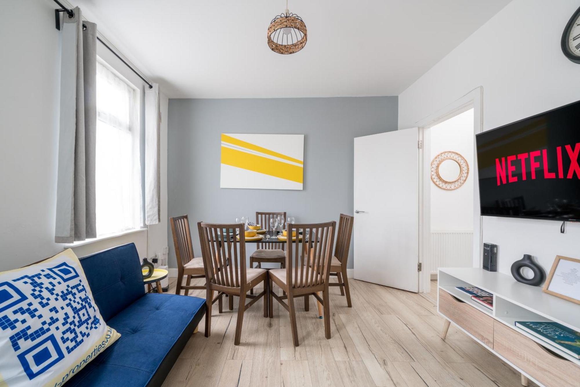 Apartment Modern 2 Bed East By Rebby Sleeps 5 Near Canning Town Station